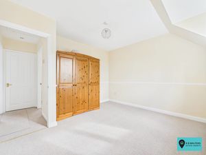 Bedroom- click for photo gallery